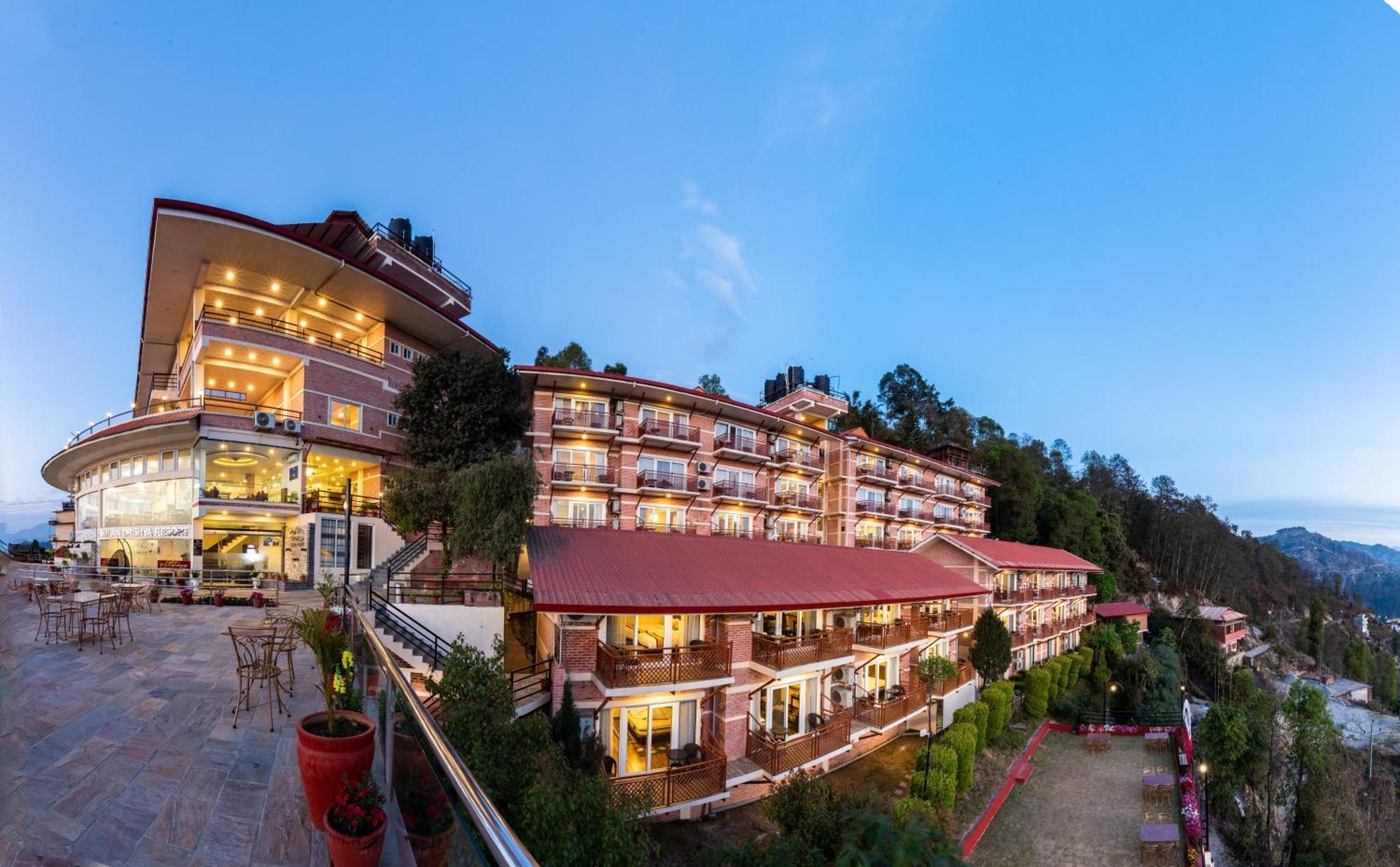 דוליקל Himalaya Drishya Resort מראה חיצוני תמונה
